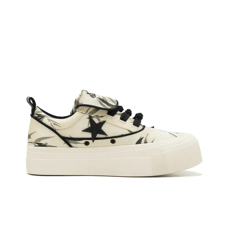 Custom Sneaker Off White Black Stars
