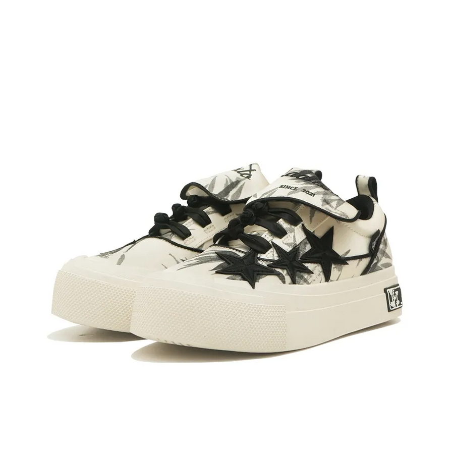 Custom Sneaker Off White Black Stars