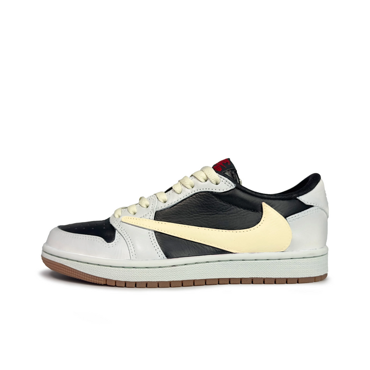 Travis Scott Jordan 1